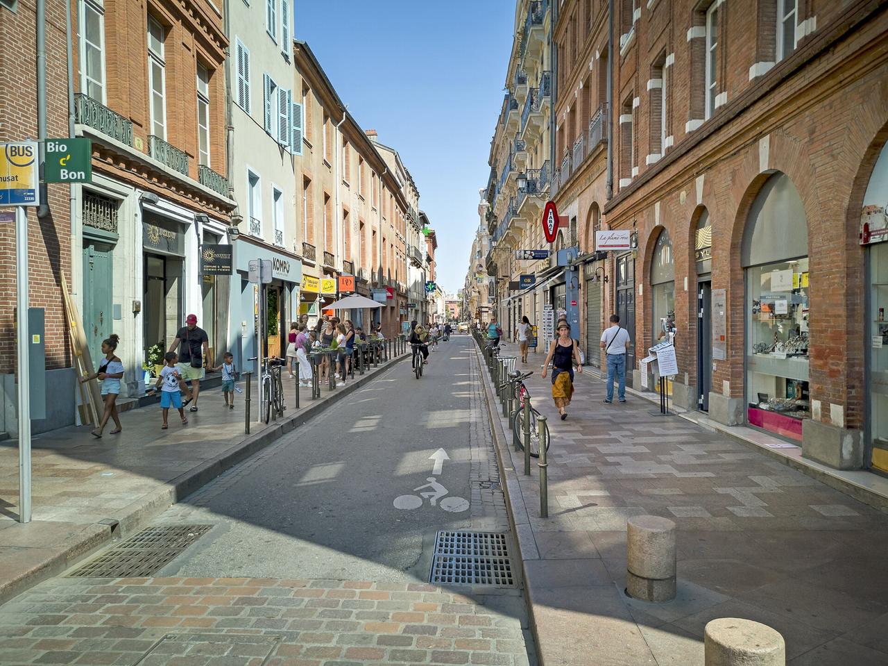 Place du Capitole à Toulouse, lieu du marché bio du centre-ville